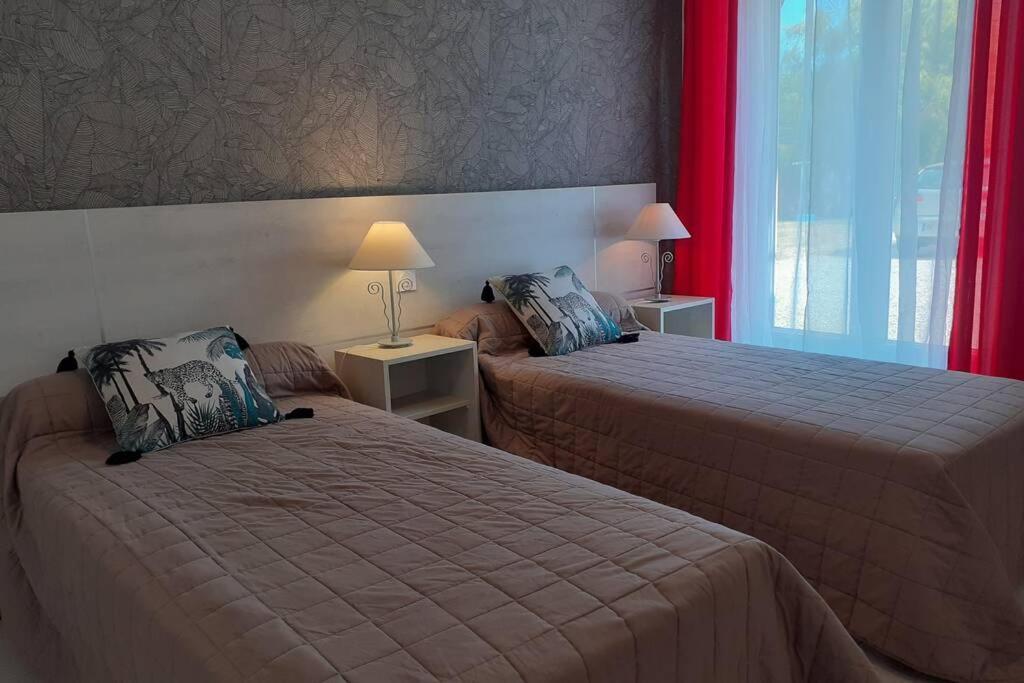 appartement 4 pers dans longère à 800m de la plage Plouhinec  Exterior foto