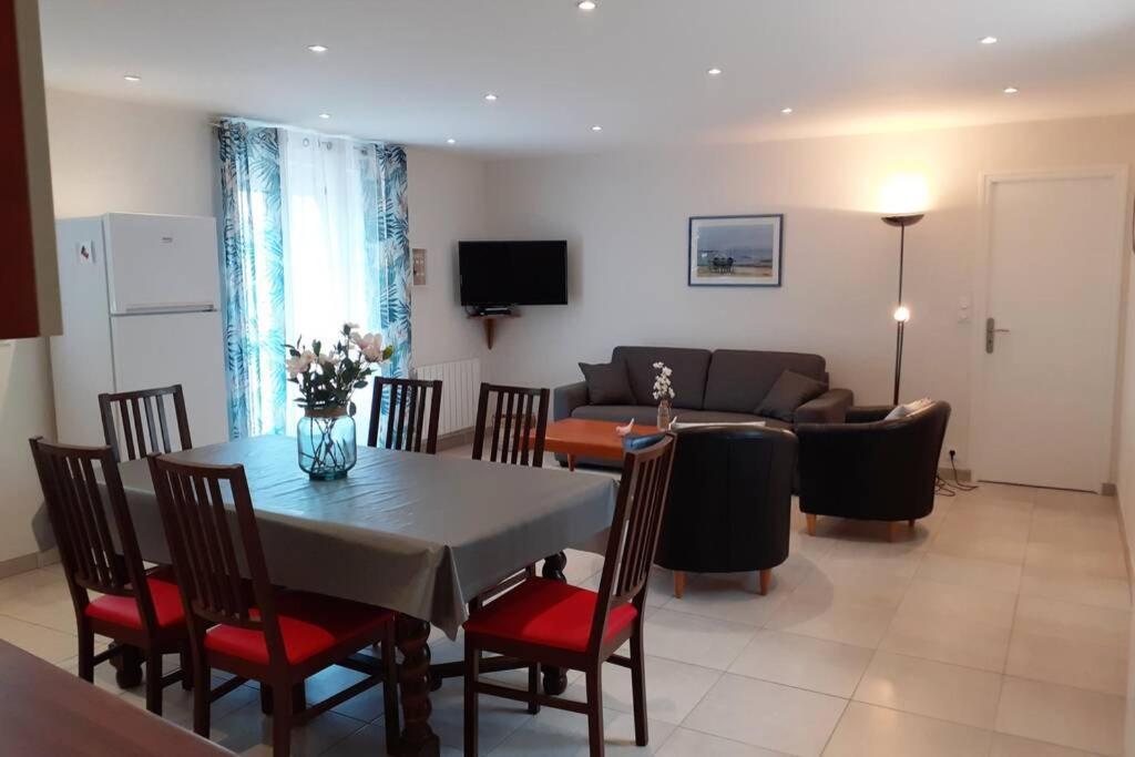appartement 4 pers dans longère à 800m de la plage Plouhinec  Exterior foto